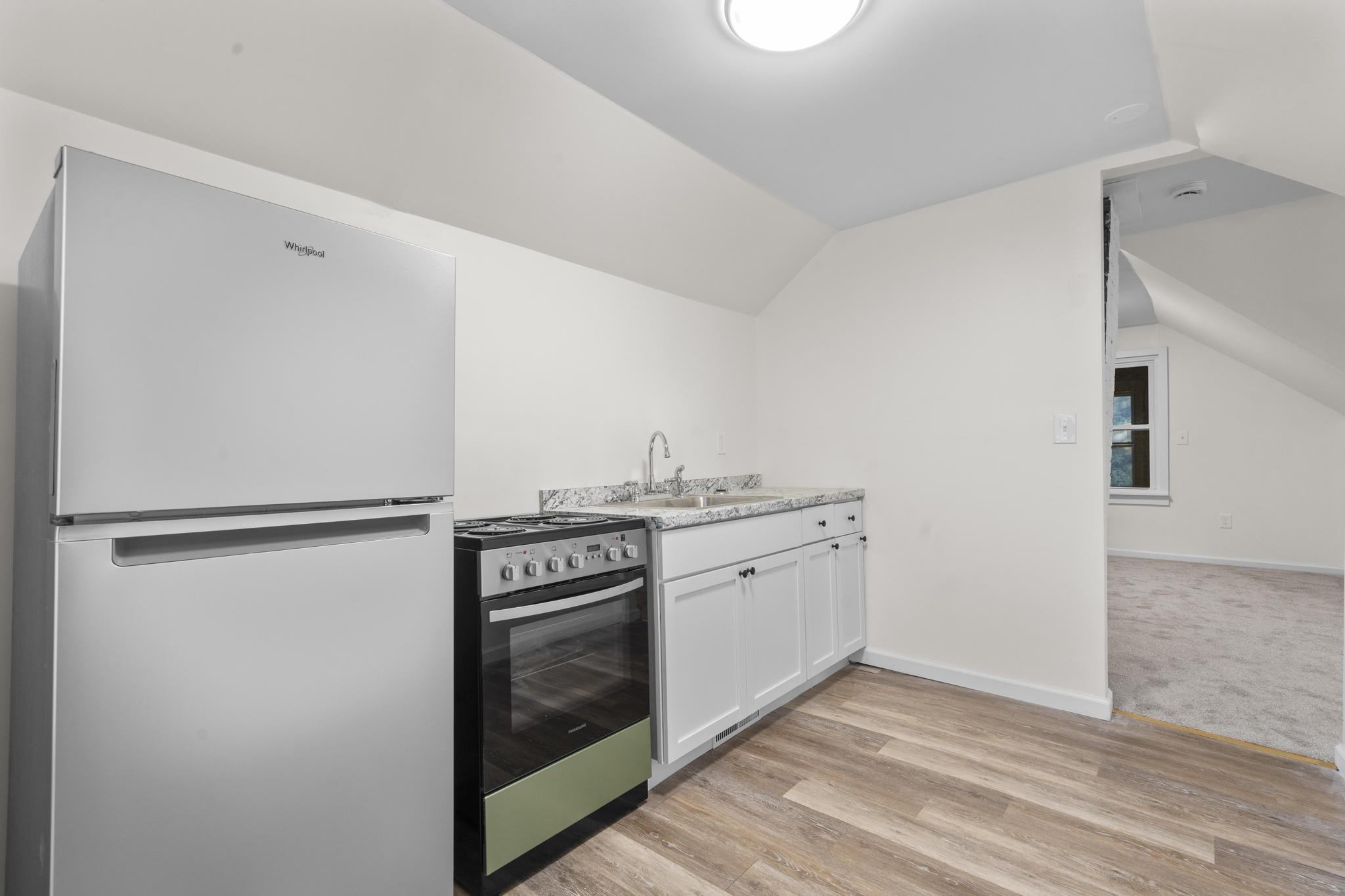 59 Hill Street - 3RD Floor