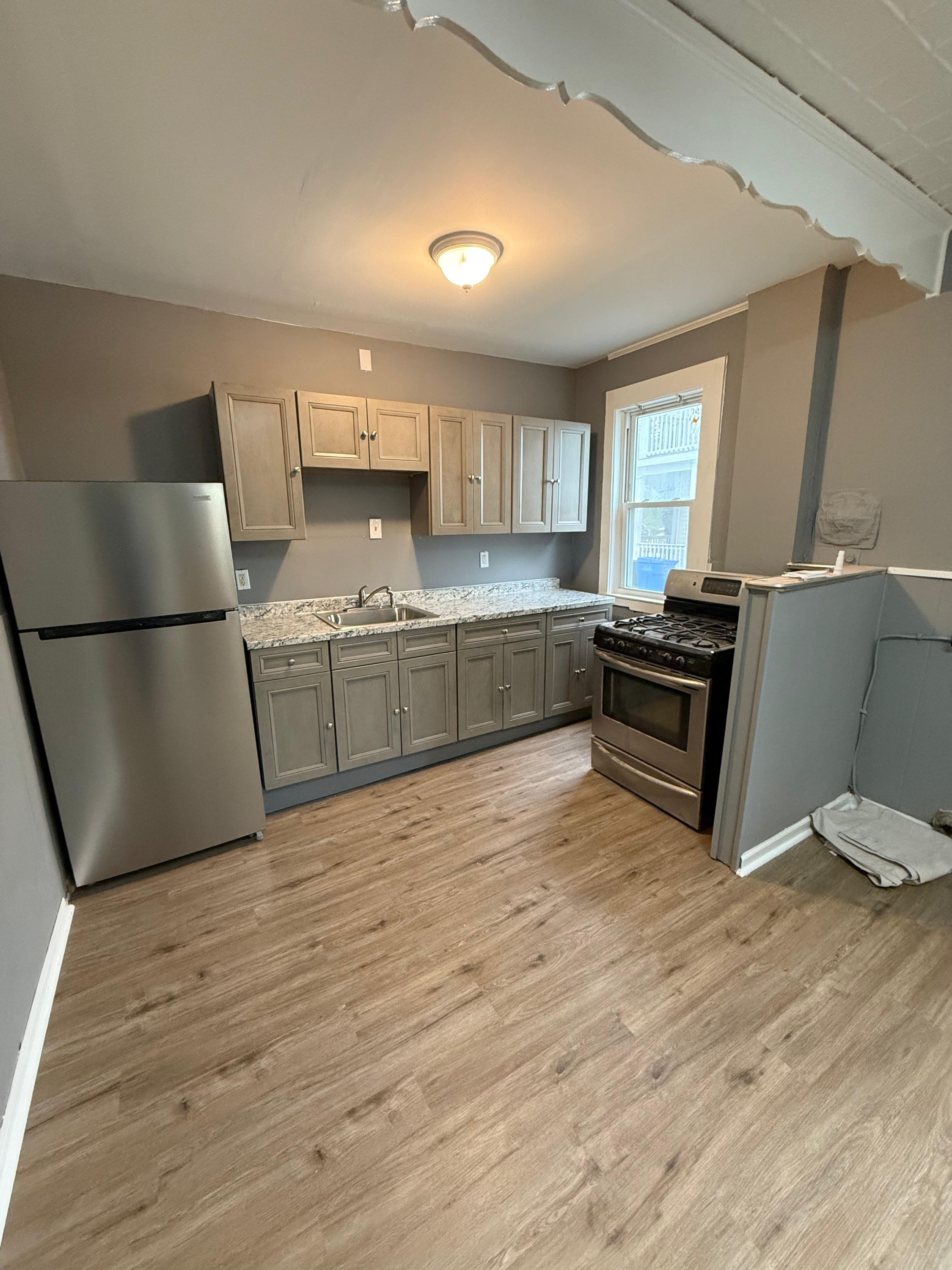 16 Fairview Street - 1st floor